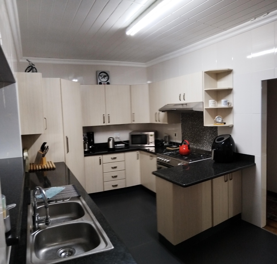3 Bedroom Property for Sale in Manor Heights Eastern Cape